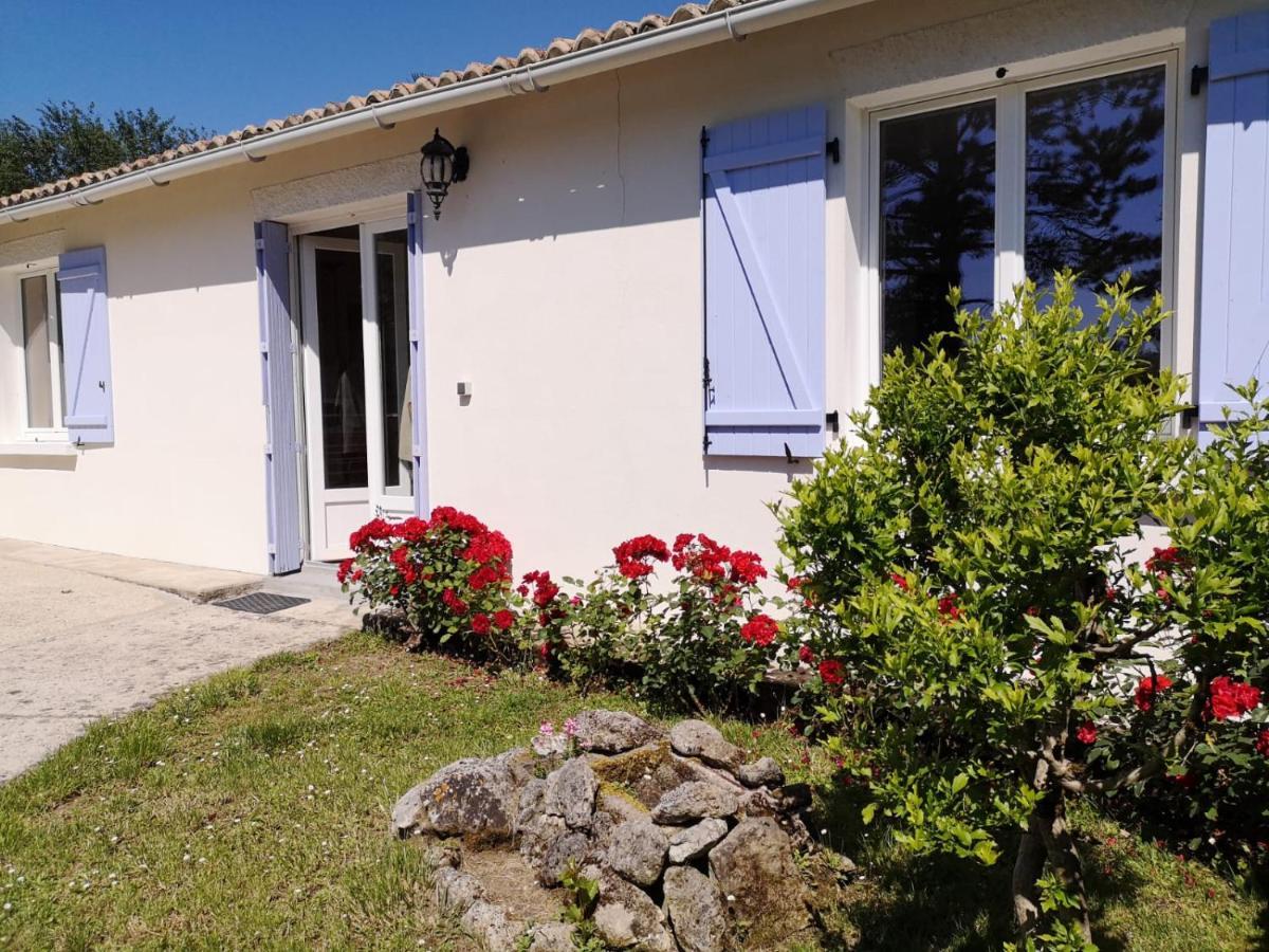 Gites Chez Belliveau Meursac Exterior photo